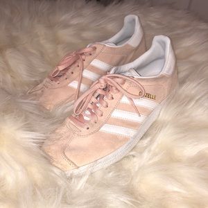 Women’s Adidas Gazelle Pink Sneakers